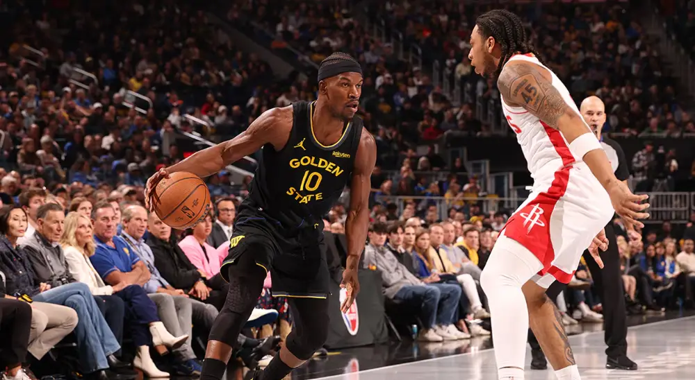 Warriors Blow Lead, Fall 104–100 to Rockets in NBA Cup Game
